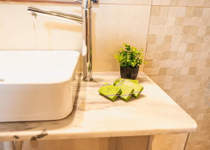 Opus Агиос-Стефанос